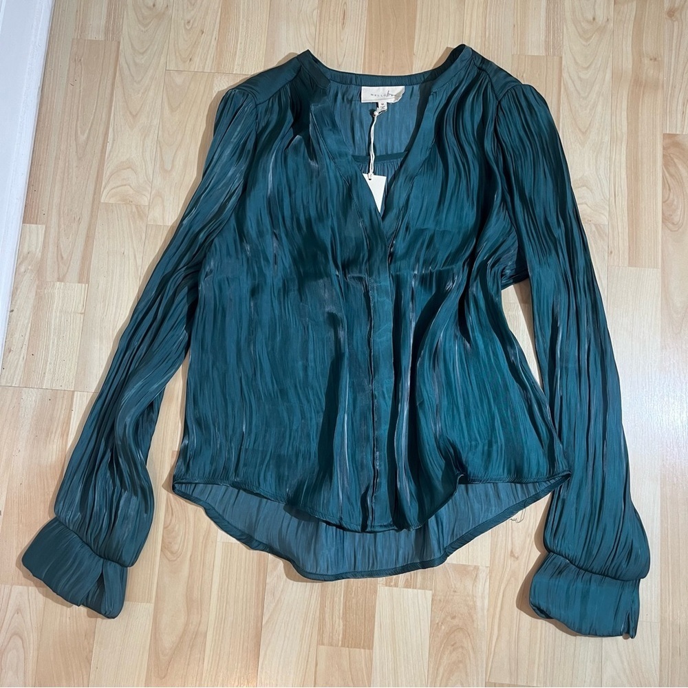 Mello Day New With Tags Womens Teal Pleated Light Weight Blouse Size Medium